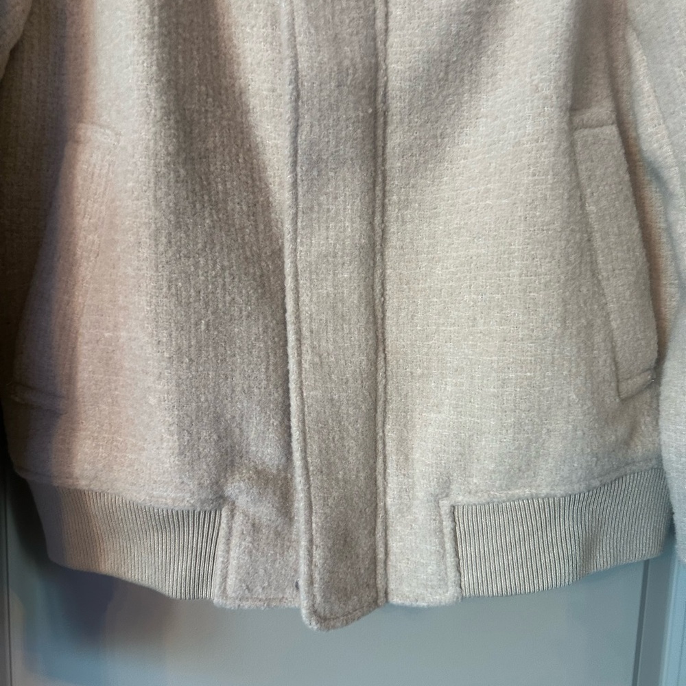 Men’s Cream Bomber Jacket - Picture 4 of 6